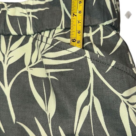 Lands' End Womens Olive Green Leaf Tropical Mid-Rise Chino Pants Ladies Size 16 - Picture 13 of 15